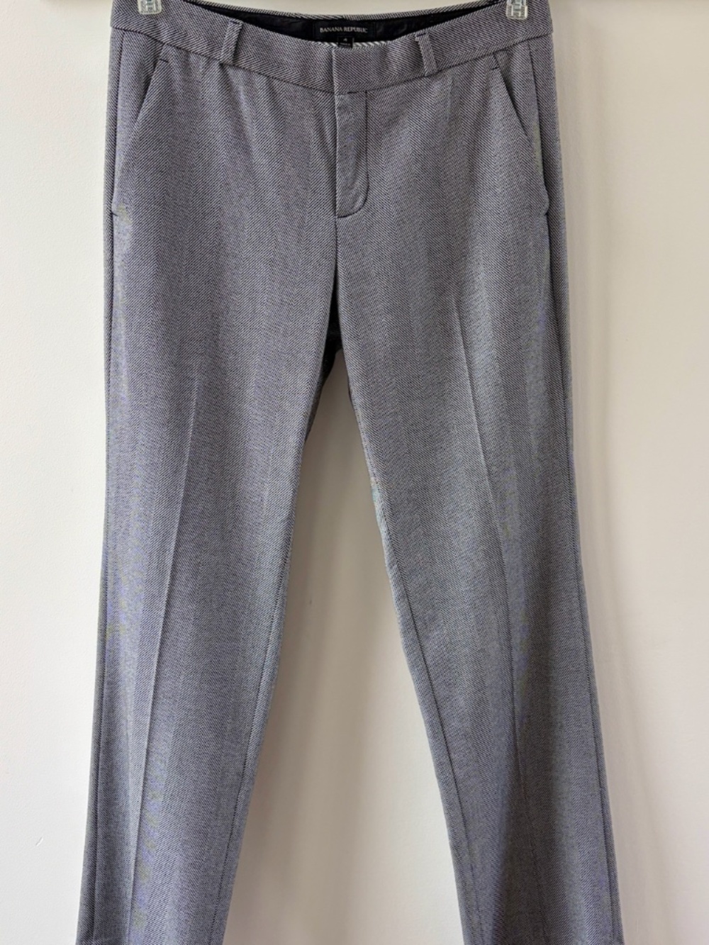 Herringbone pattern Banana Republic Logan Pants, size 4, excellent!